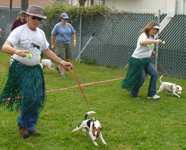 Phil and Mel grass skirt team